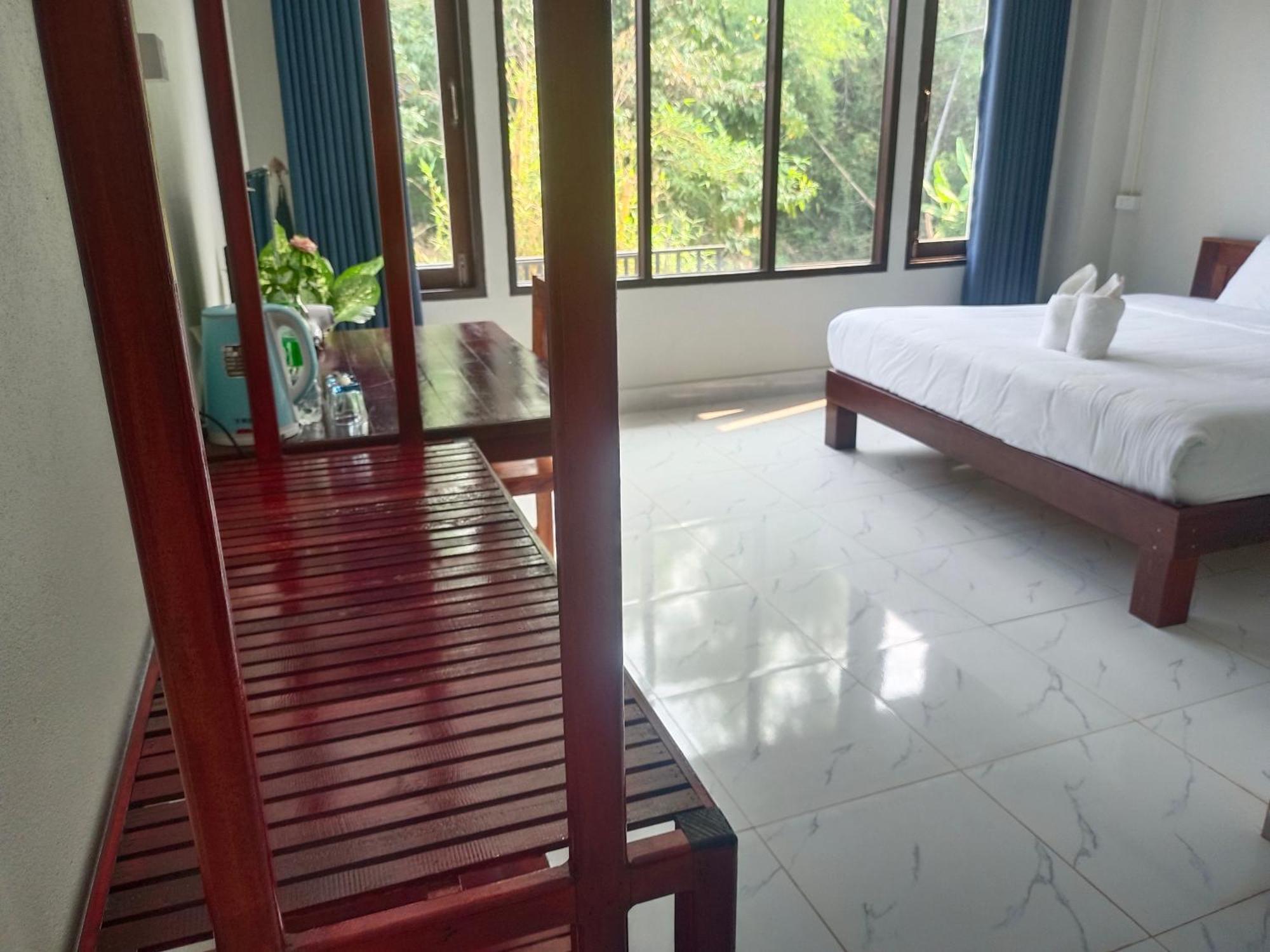 Dokchampa Hotel Vang Vieng Exterior foto
